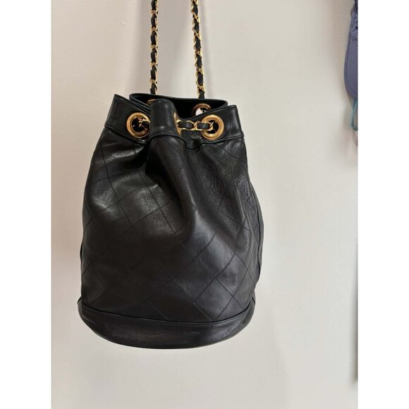 Authentic Vintage Chanel Bucket Bag Black Lambskin 24K Gold Hardware - Picture 2 of 13